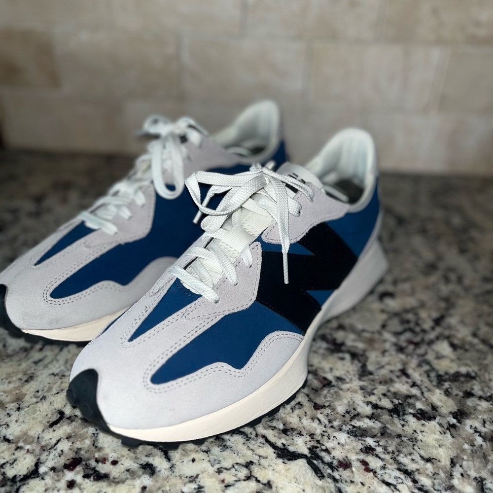 New Balance 327 (Like New)